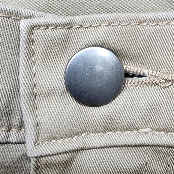 Duluth Trading Shorts Womens 6 Tan Canvas 40 Grit Carpenter Mid Rise Workwear - Picture 3 of 15